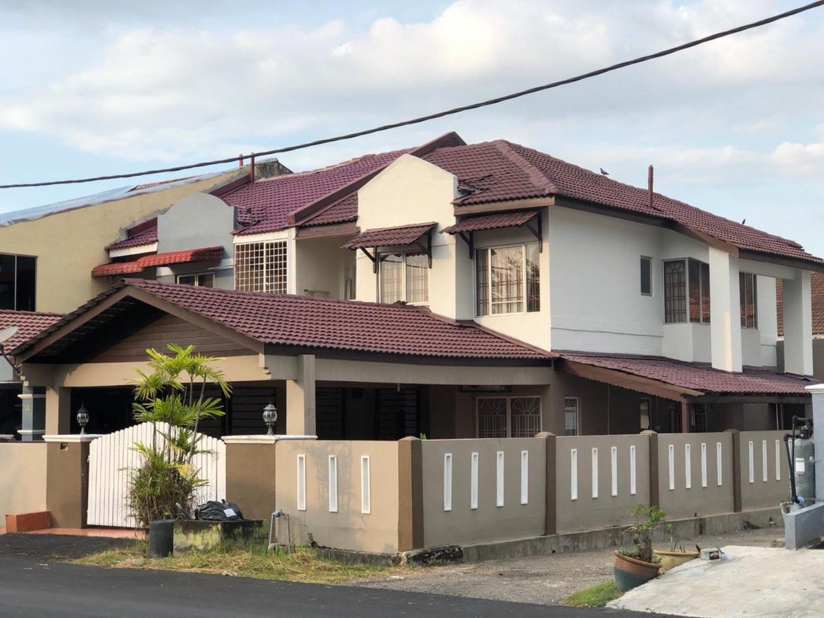 Fateh Homestay - Muji Concept Family House Rawang Buitenkant foto